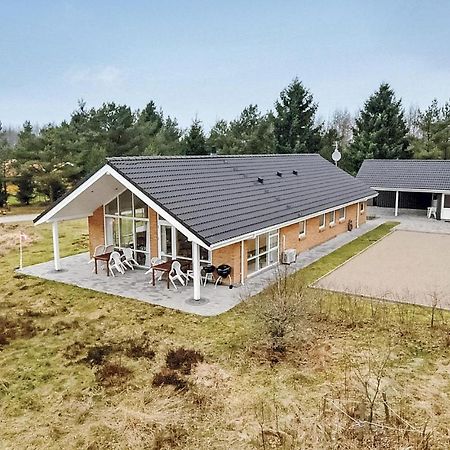 7 Bedroom Stunning Home In Herning Kølkær Buitenkant foto