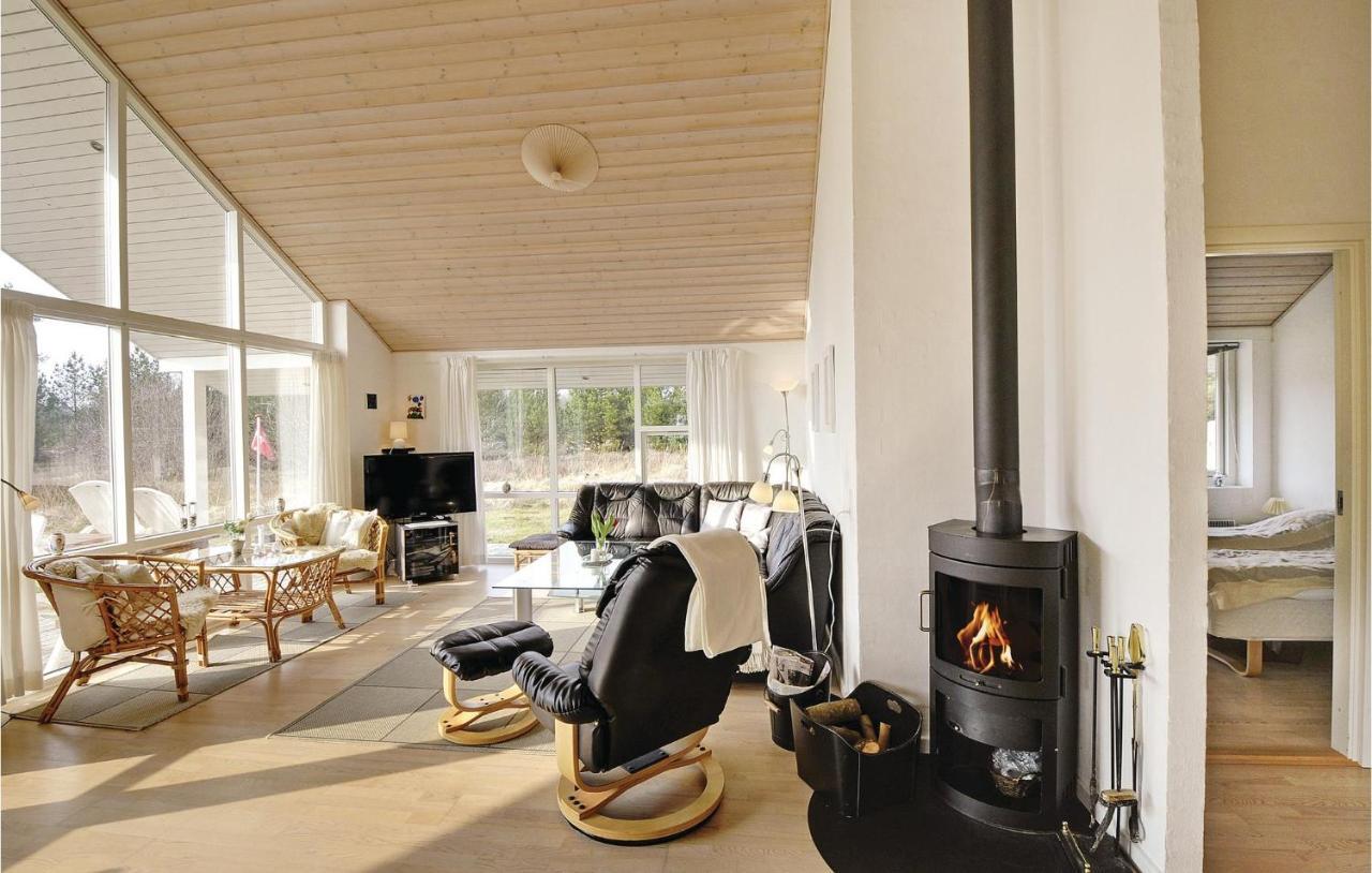 7 Bedroom Stunning Home In Herning Kølkær Buitenkant foto