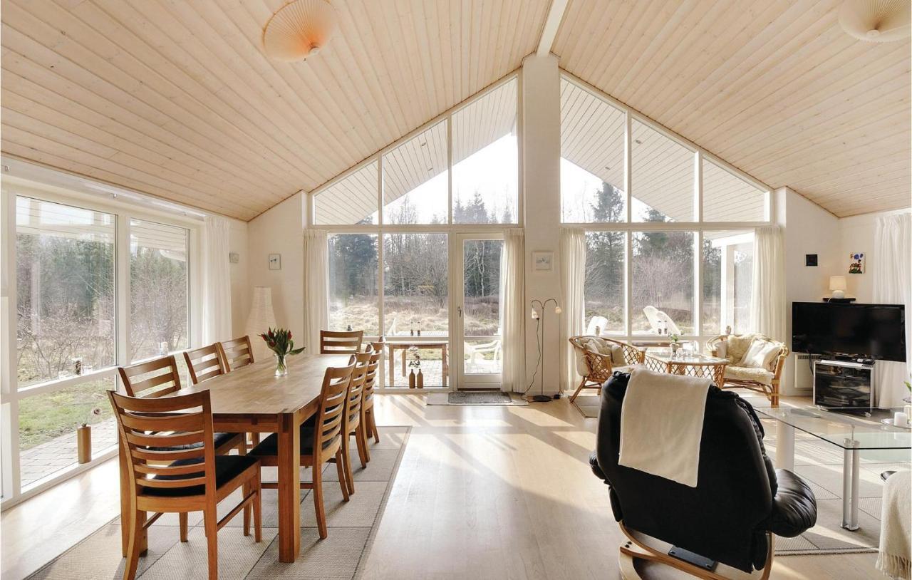 7 Bedroom Stunning Home In Herning Kølkær Buitenkant foto